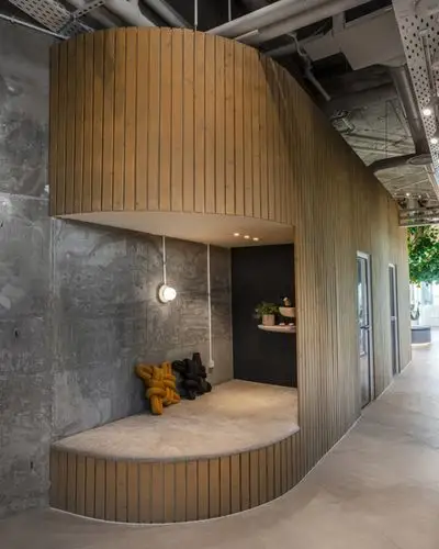 广州透明过渡办公空间设计技巧