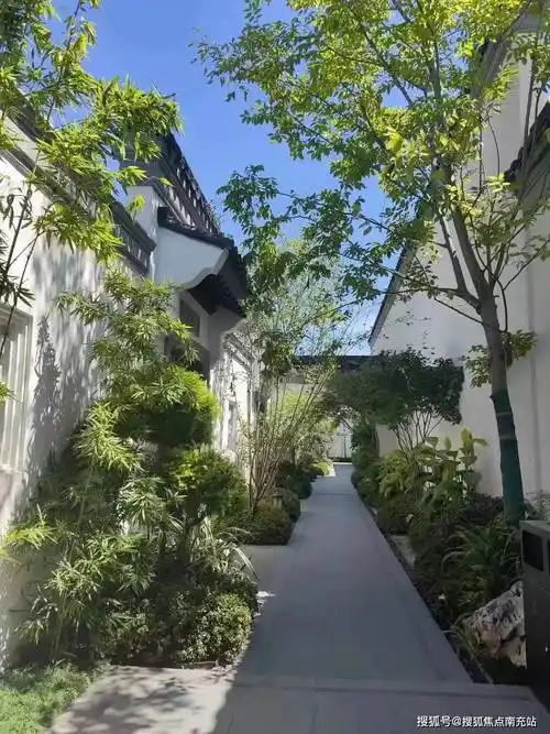 成都【蜀道蓝城·桃李春风】 售楼中心-楼盘详情-售楼部电话-成都房产