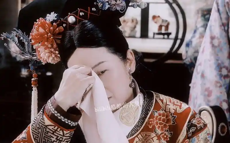 田中裕子61苍穹之昴61倾城一笑你笑起来真好看像春天的花儿一样