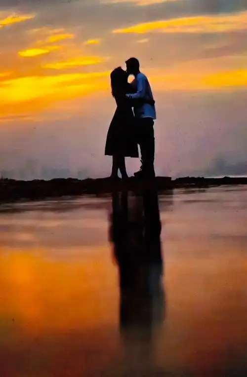 夕阳下的初恋情人