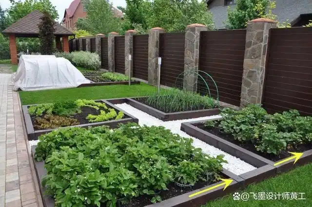 别墅院子种菜有讲究,建议用这3种方法,干净不踩泥,档次也不低
