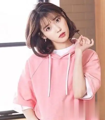 iu李智恩短发发型清纯甜美显少女感