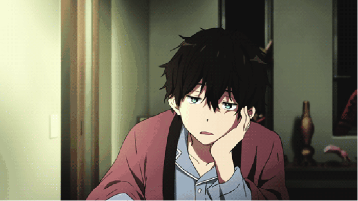 少年托腮发呆眨眼gif动图_动态图_表情包下载_soogif