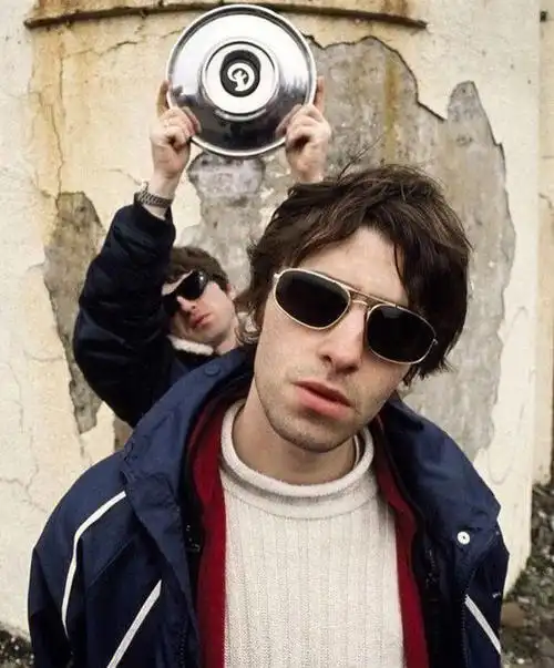 90#oasis  #liamgallagher  #90年代  #摇滚乐队  #90s
