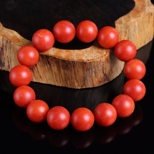 保山南红手串的功效与作用禁忌的相关内容 | 保山南红手串的功效与