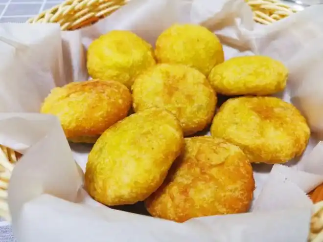 炸糖糕(黄米面油炸糕)的做法