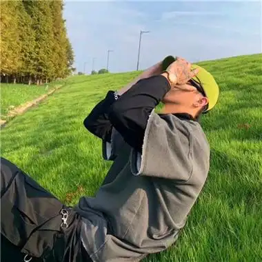 高冷潮酷戴帽子男生头像图片大全 高清霸气的帅气帽子男头像_男生头像