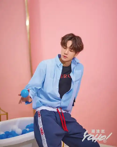 yoho!潮流志2017年9月刊～很sexy#王一博的考古日常