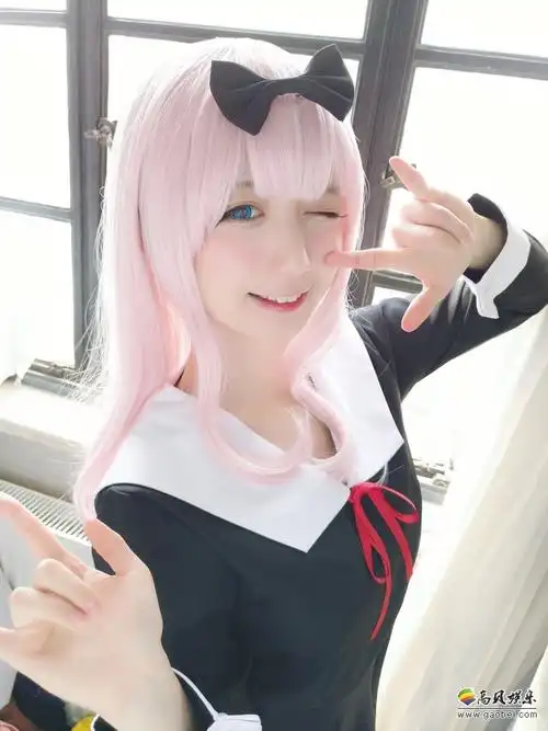 国内超萌美少女yami新图更新新公开自拍照依旧可爱小圆脸肉感小姐姐