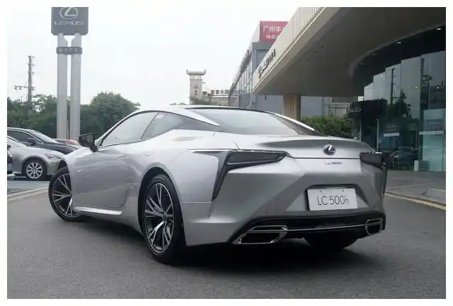 长安"超跑"颜值不错,悬挂新车标!这造型您满意吗?