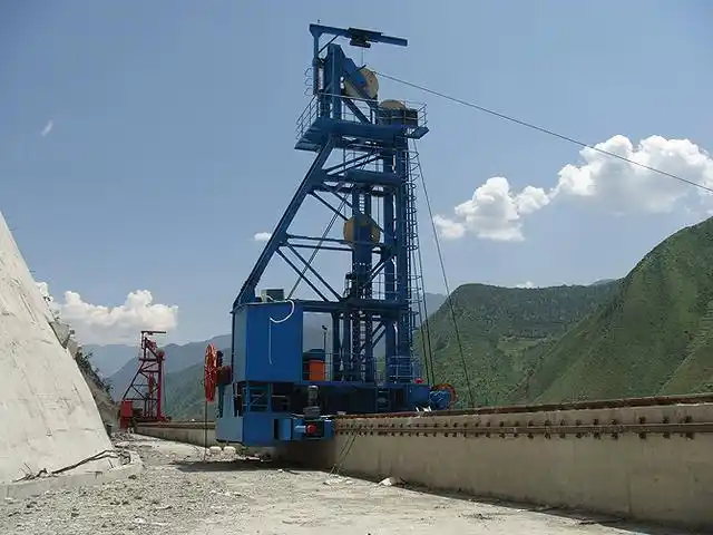 云南阿海水电站缆索起重机