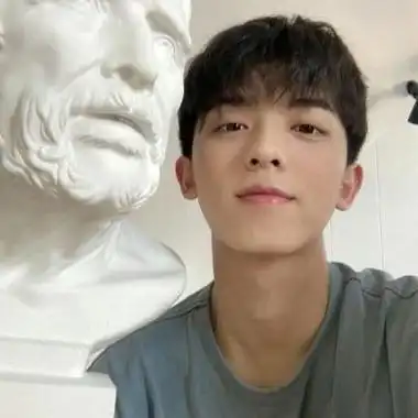 2023超高颜值的男生帅气头像高清男生超酷真人微信头像图片