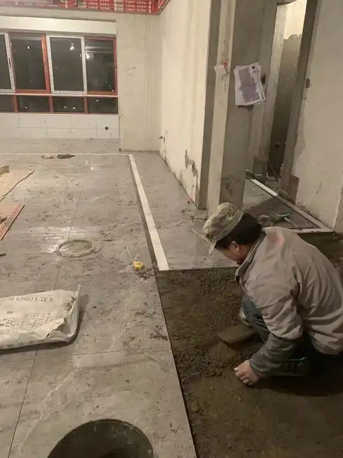 地砖铺设的方法及铺设施工流程._地面