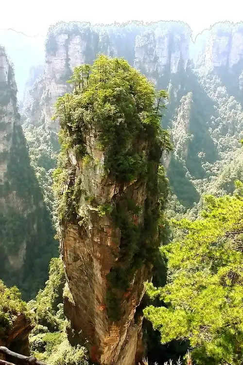 阿凡达电影取景地张家界悬浮山
