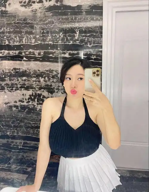 第一性感宅男女神蒋娉婷凭胸实至名归