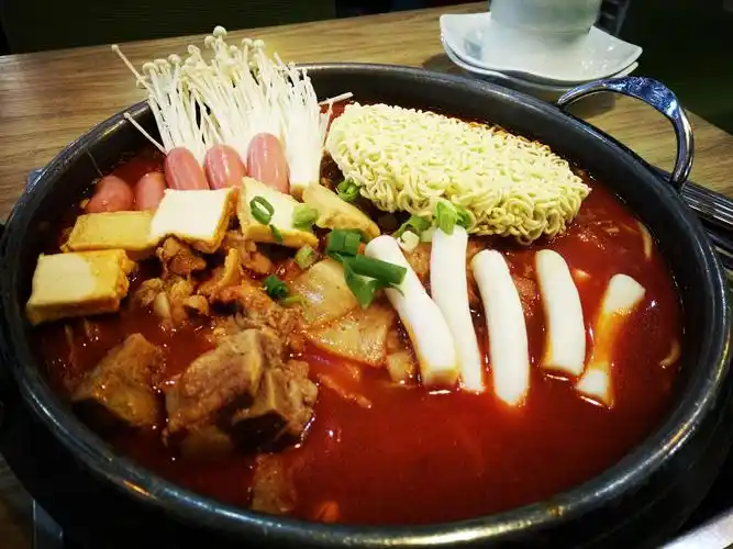 马福林奶奶韩国年糕火锅料理-102元双人餐免费抢