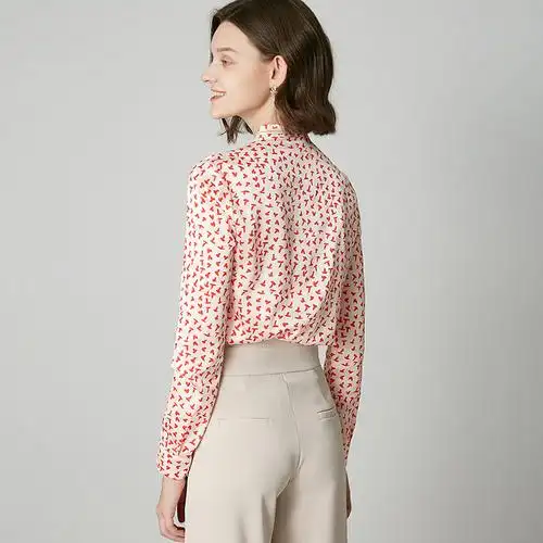 晚白2020秋季新品时尚减龄立领长袖休闲印花上衣小碎花衬衫衬衣女