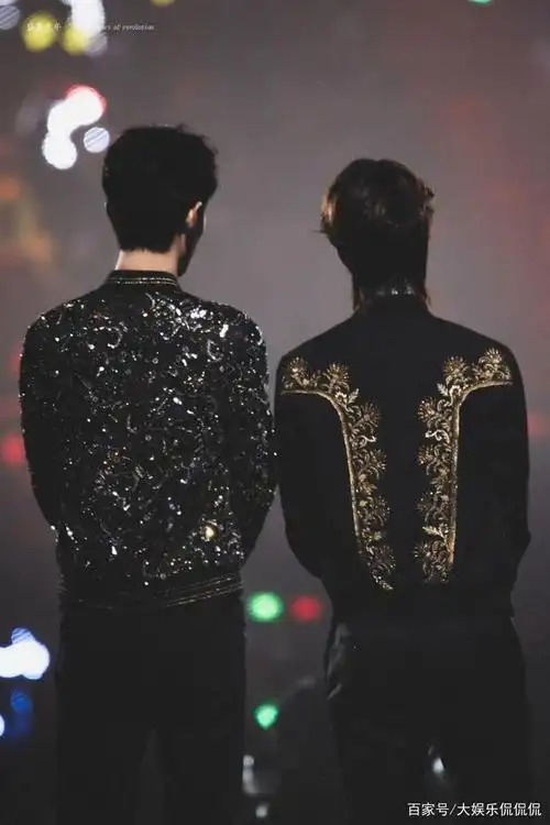 肖战王一博美图合集,祝哥哥弟弟的友谊长长久久