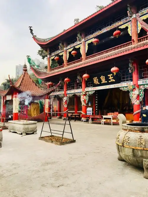 探寻平顶山龙泉洞道观