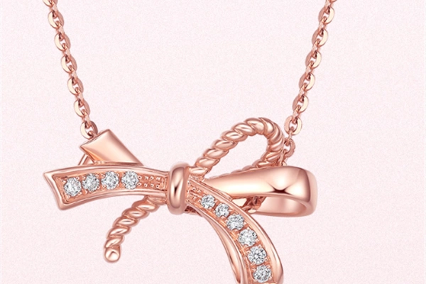 中国黄金18k金钻石项链坠—爱之圆舞曲系列中国黄金18k金钻石项链坠