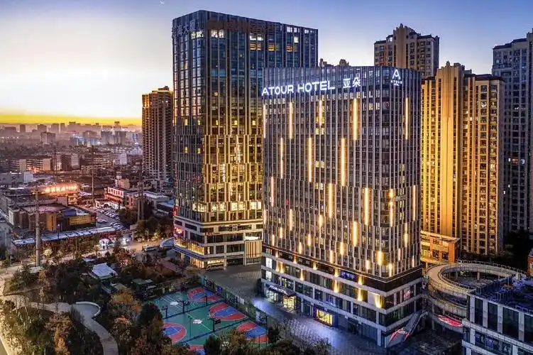 昆明滇池亚朵酒店