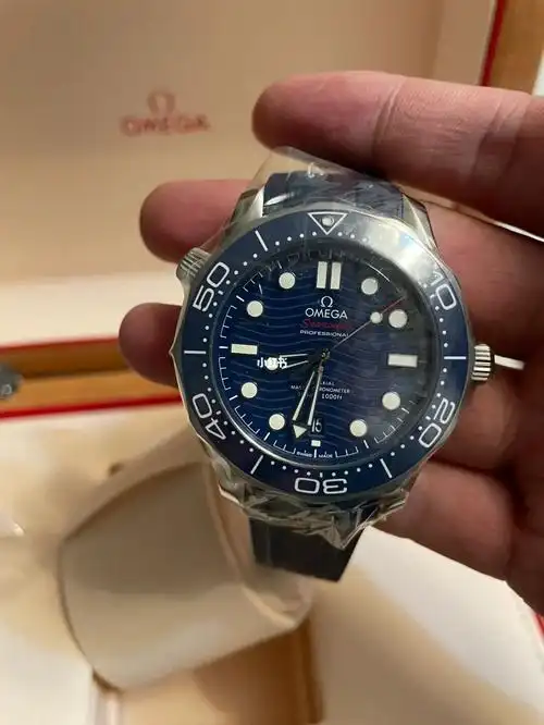 欧米茄海马300蓝胶