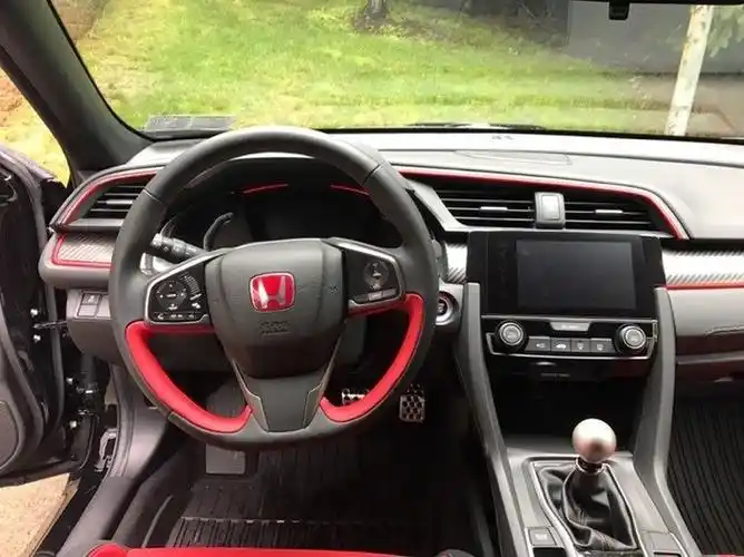 红头本田思域或将国产20t6mt爆400马力零百加速5秒内