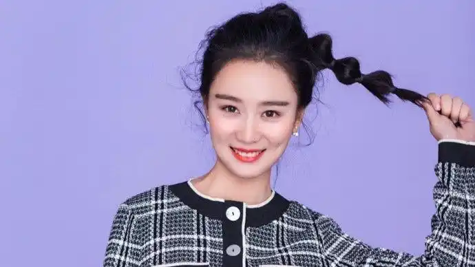 女神主持吴言:"亚洲一号"上行走的"小太阳"