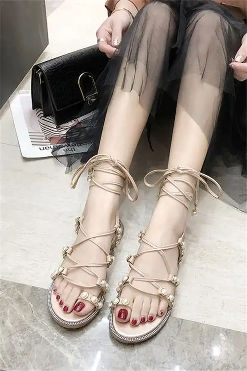 > 罗马凉鞋平底