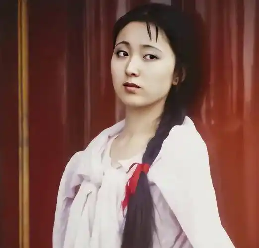 演员陈晓旭:去世16年后,丈夫还俗再婚,父母的坚持让人泪目_毕彦君_林