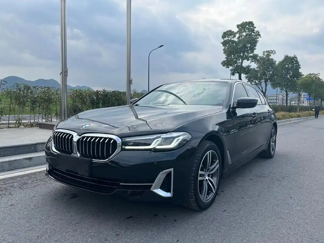 22年极品宝马530li