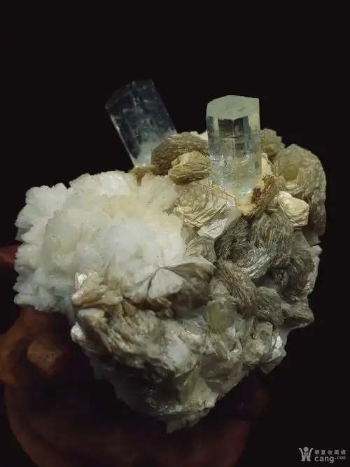 巴基斯坦海蓝宝共生云母钠长石稀有矿晶矿标摆件宝石原石