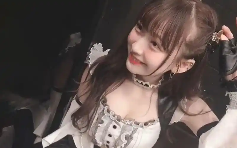 可爱得让人喘不过气的【金子理江】白花儿盛开蝶飞来_哔哩哔哩 (゜-゜