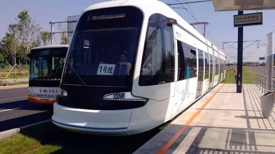 近日九江市召开九江轨道交通规划的报告会,根据初步规划,九江市中心