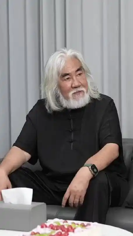 张纪中采访中阔谈当今娱乐圈现状……|张纪中|娱乐圈_新浪新闻