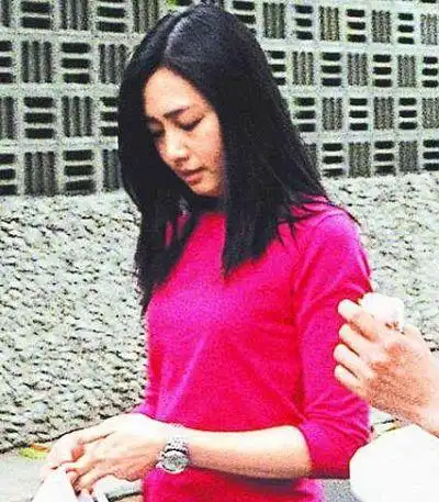 刘德华"老婆"朱丽倩24年前经典玉照(图)