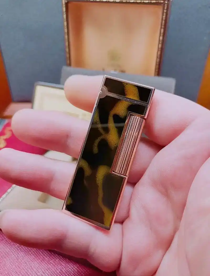 没有男人可以拒绝登喜路打火机00.dunhill登喜路超薄气 - 抖音