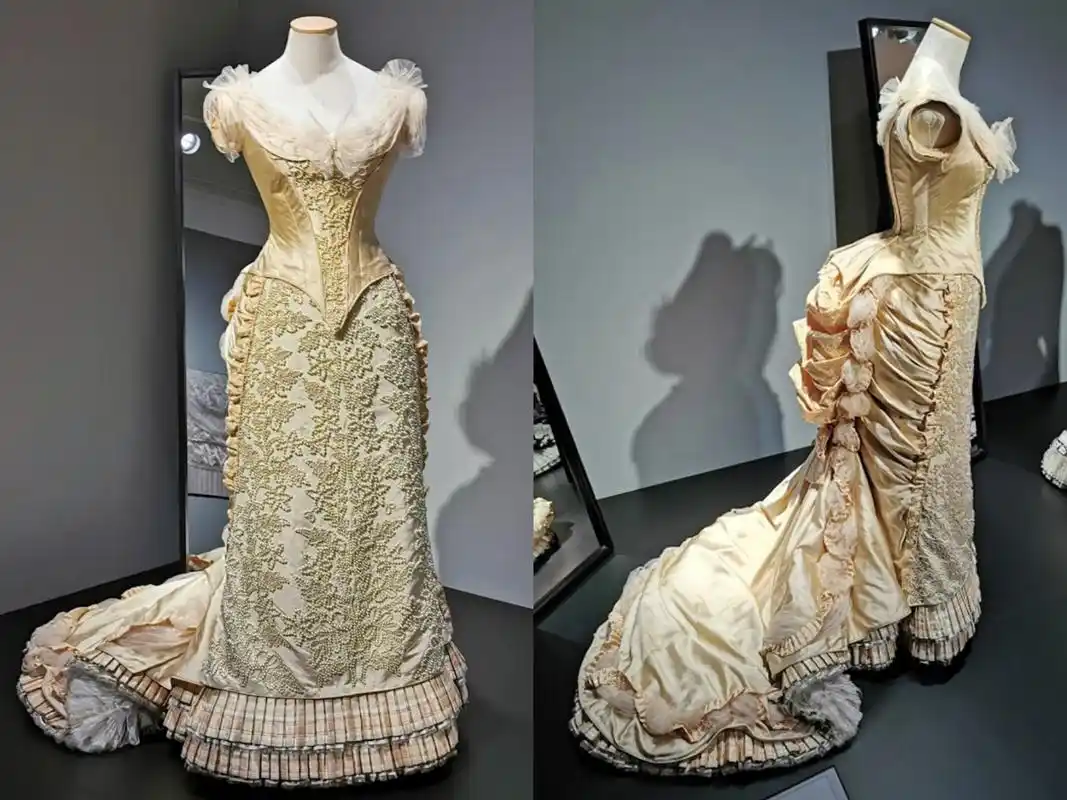 欧洲古典服饰|这6部电影里有最好看的巴斯尔裙