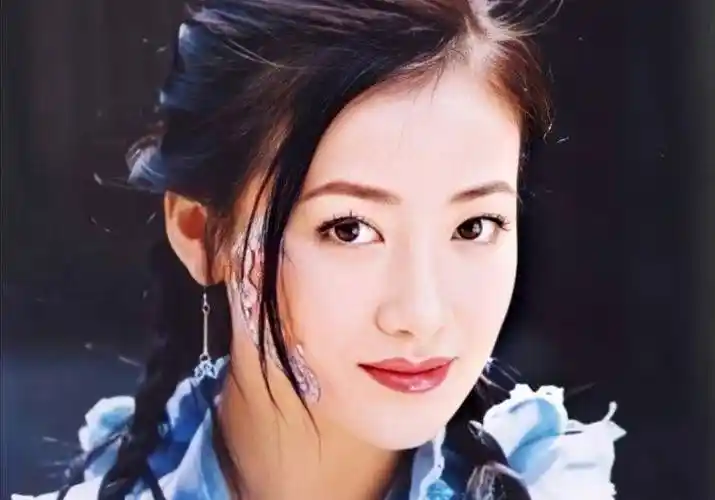 名字里带"紫"和"函"的太多了,对于年轻一代,提到陈紫函这个名字也几乎