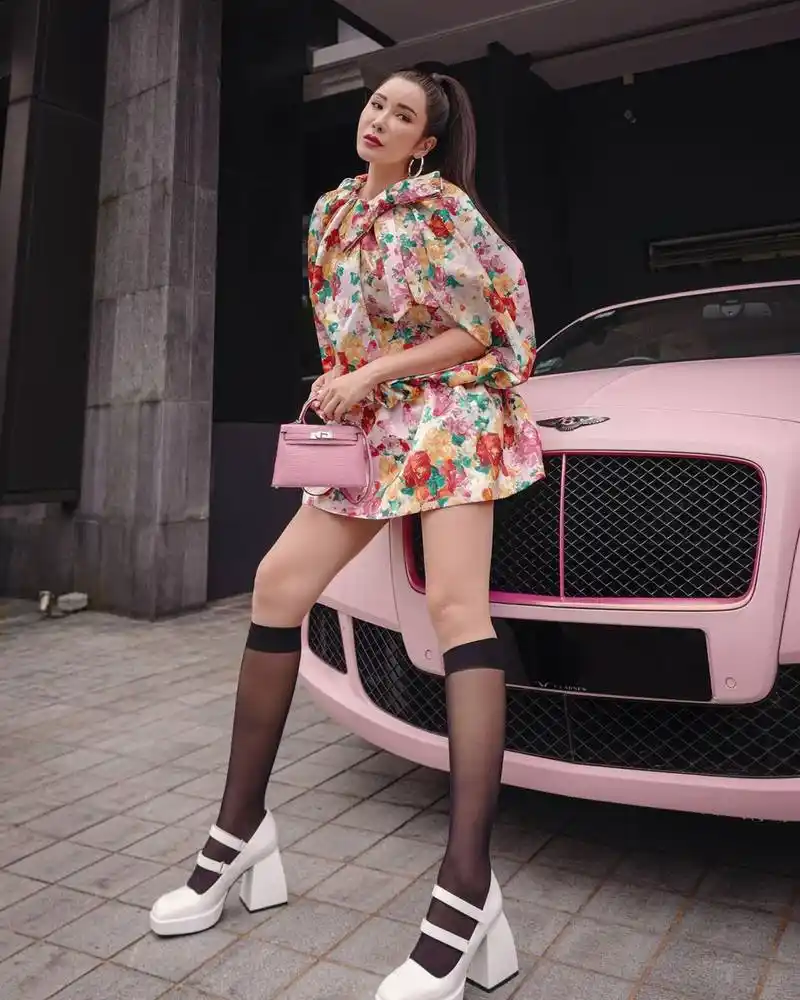 名媛蔡欣颖搬家太壕气!需要400多个行李箱,拥200多个爱马仕包包