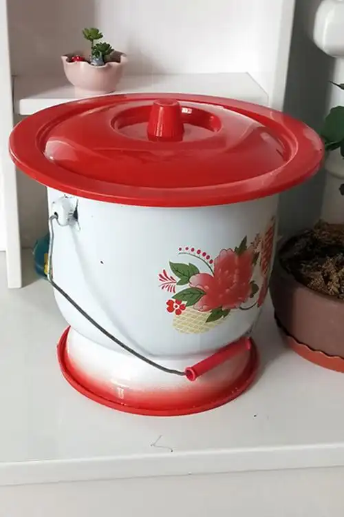 搪瓷痰盂高脚痰盂带提手老人痰盂搪瓷喜庆婚庆座便器小孩痰盂熏疗