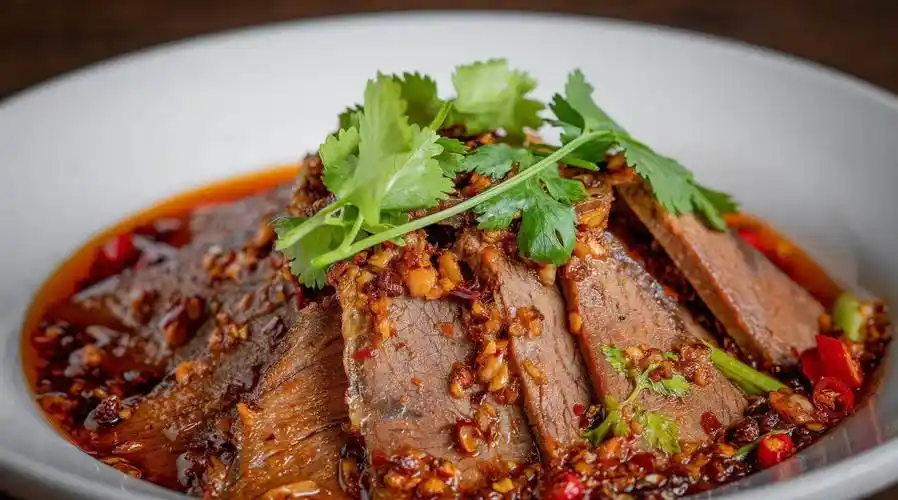 精选凉拌牛肉,麻辣牛筋,盐水猪肝,姜汁肚丝等几道川式凉菜做法_清水