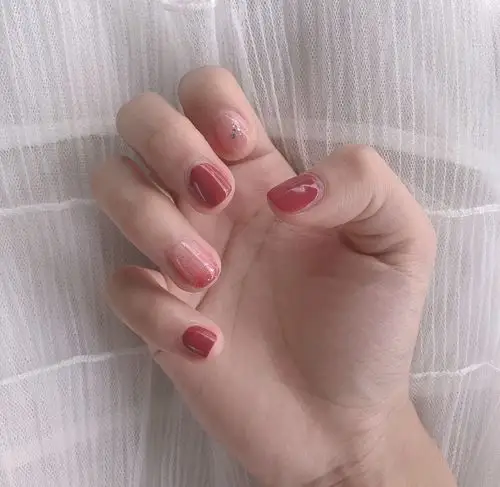 适合短甲小仙女的美甲合集,短指甲也能美美哒!_女生