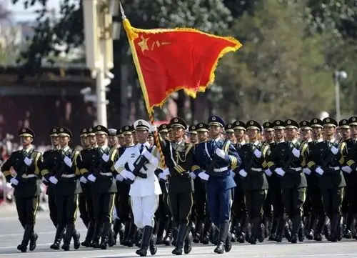精武之帝木门向中国军人敬礼!祝八一建军节快乐!