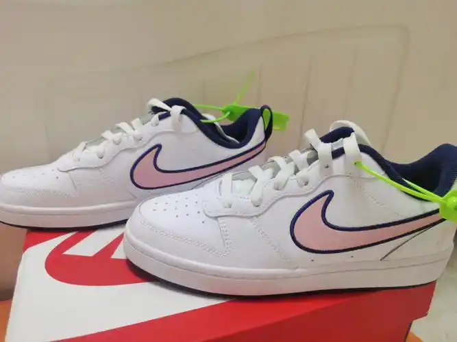 nikecourtborough2gs白色