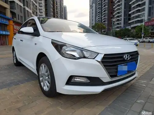 4l 自动活力版sport 镇江二手现代悦纳 白