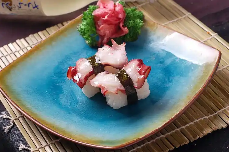 八爪鱼寿司