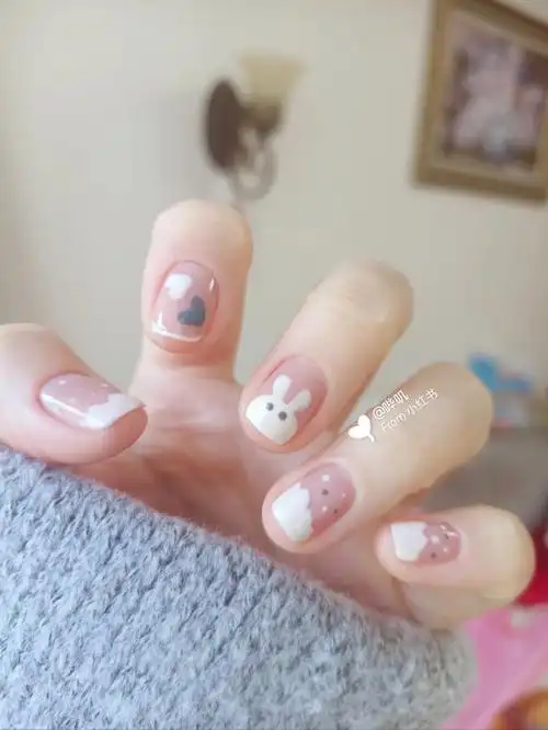 春夏可爱系78ins风裸色系爱心兔云朵美甲