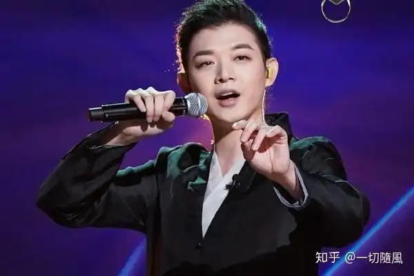 如何评价霍尊在《国风美少年》中演唱的《北京一夜》?