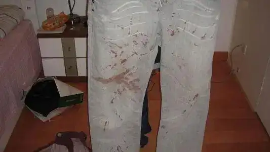 山洞里,全是女大学生尸体,囟门插入一寸长,食指粗细生锈铁针